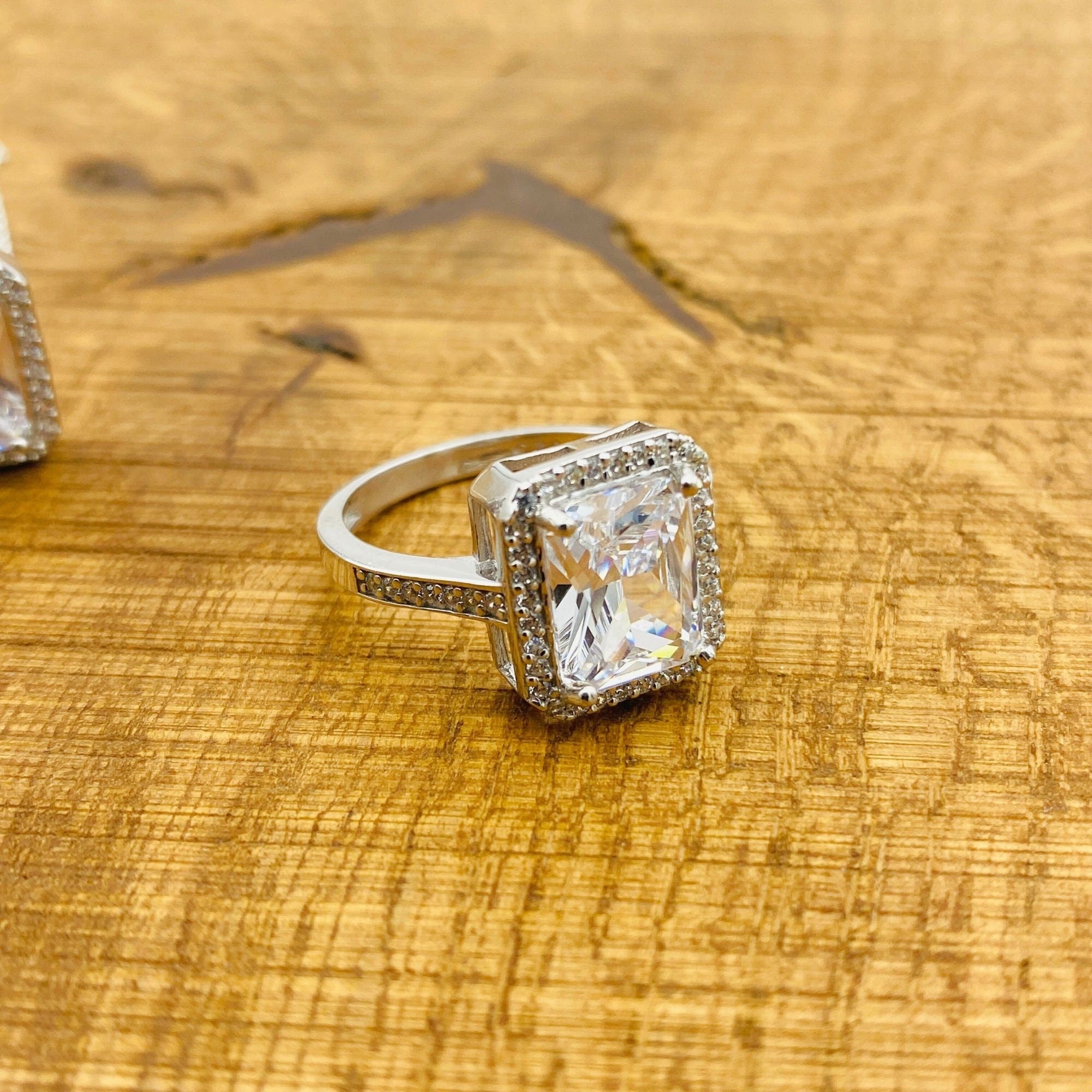 터키 수제 925 스털링 실버 화이트 지르콘 쥬얼리 세트 - 목걸이, 반지 및 귀걸이