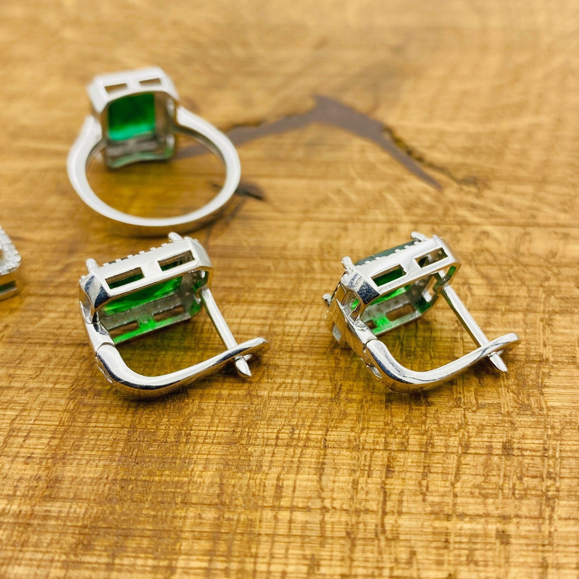 정교한 터키 수제 에메랄드 & 925 스털링 실버 주얼리 세트 - 목걸이, 반지, 귀걸이 선물 상자 포함