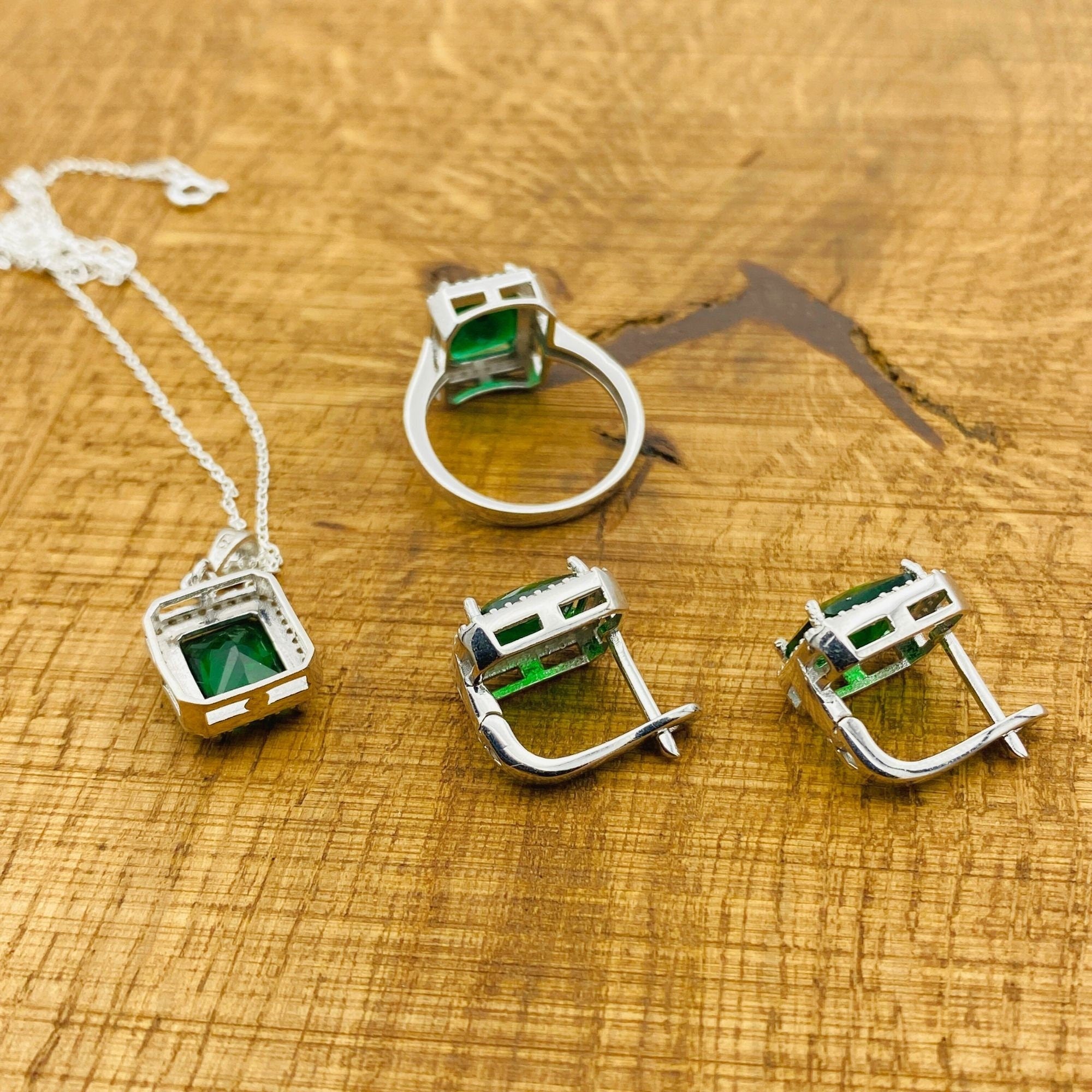 Parure Collana Con Pendente, Orecchini E Anello Centrale Ovale - Foto 6
