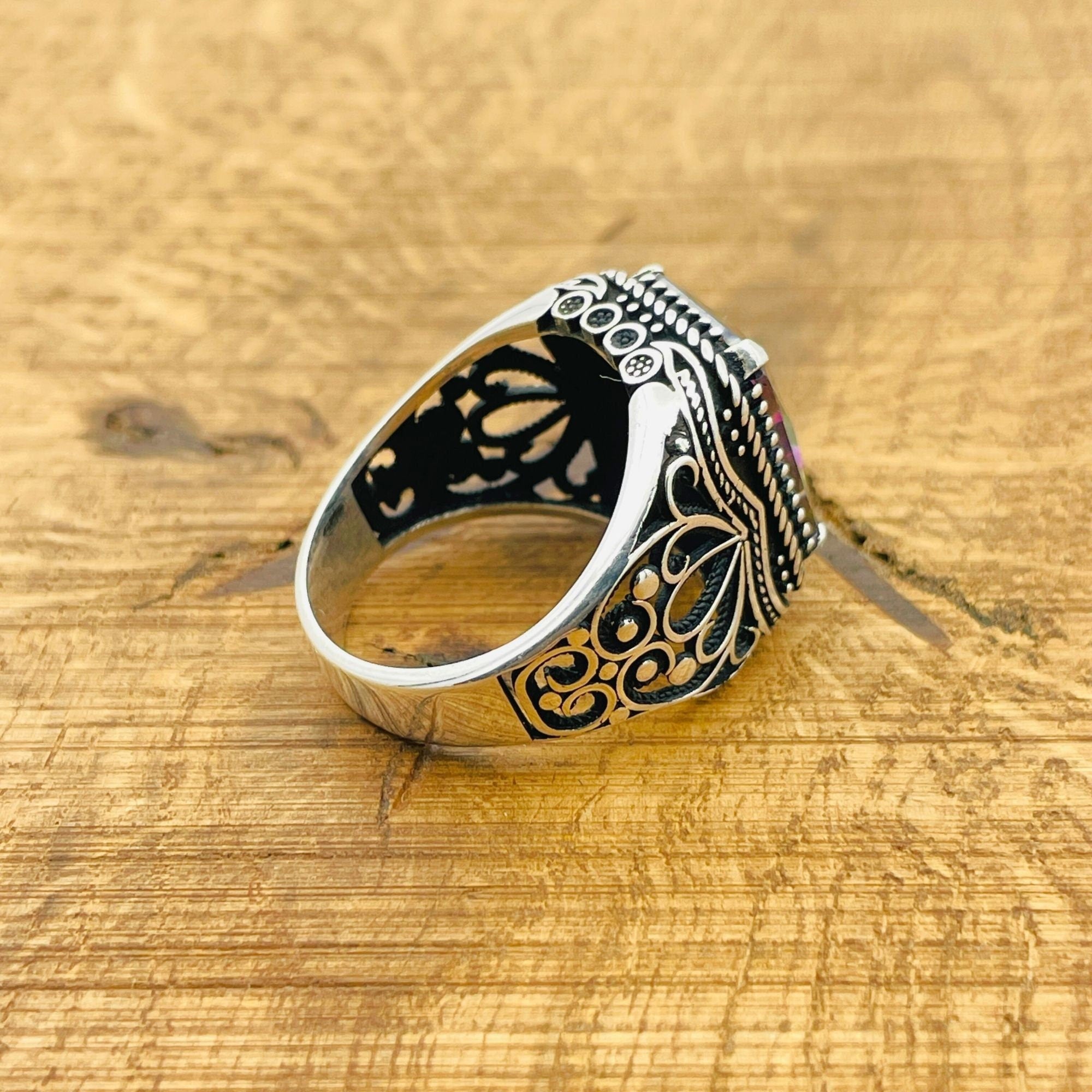 خاتم رجالي يدوي الصنع من الفضة الإسترلينية التركية بحجر التوباز الغامض - حجر كريم مربع متعدد الألوان