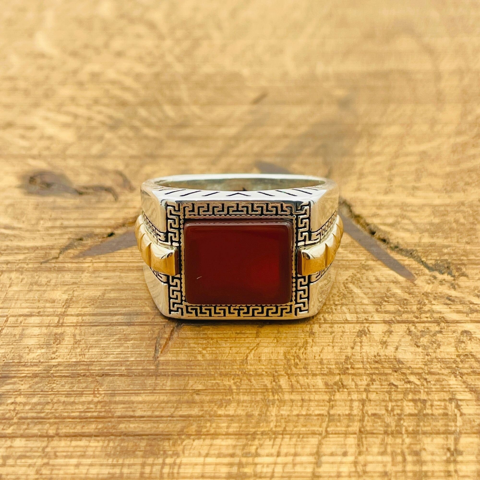 خاتم رجالي تركي مصنوع يدويًا من الفيروز الأحمر وفضة استرليني 925 بيان