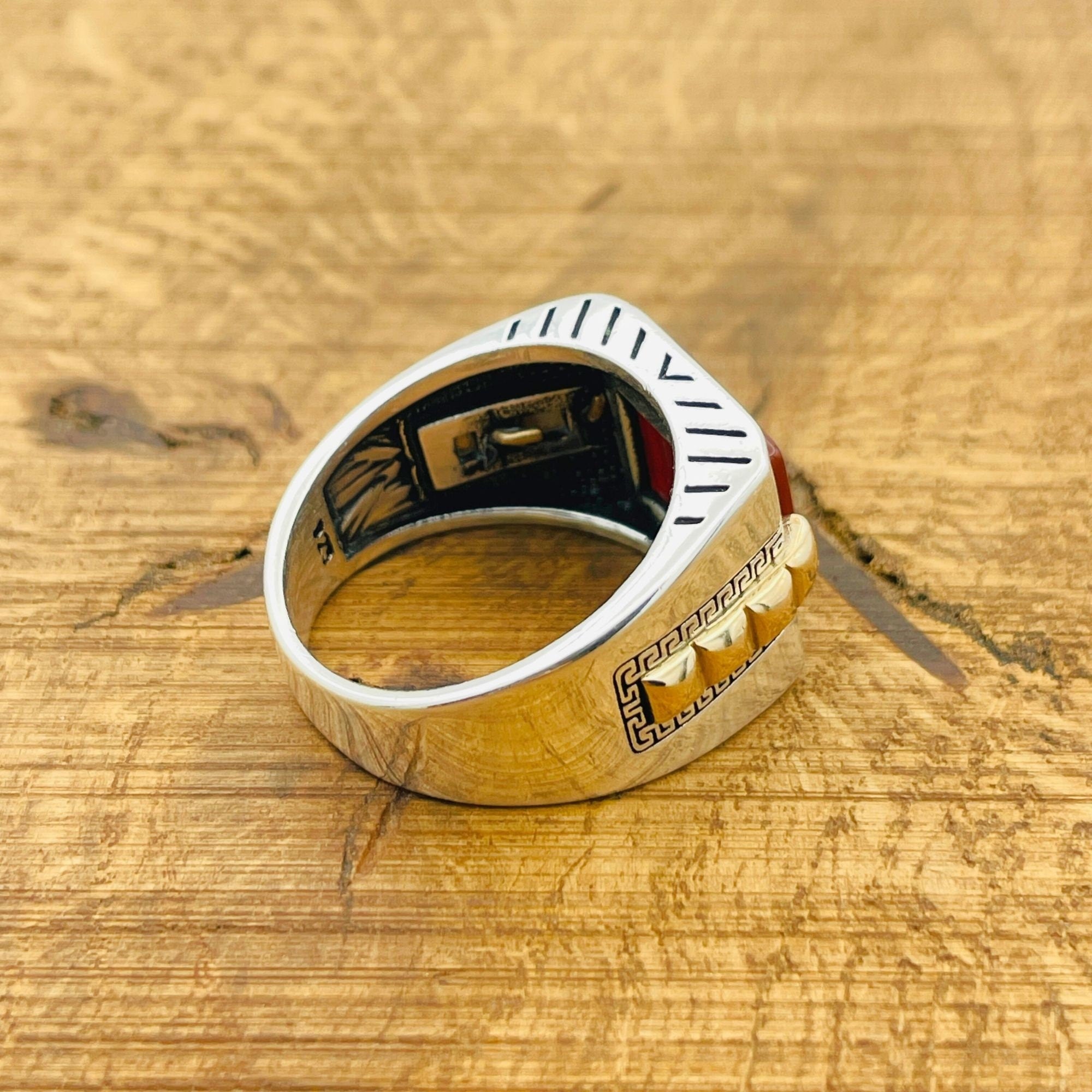 خاتم رجالي تركي مصنوع يدويًا من الفيروز الأحمر وفضة استرليني 925 بيان