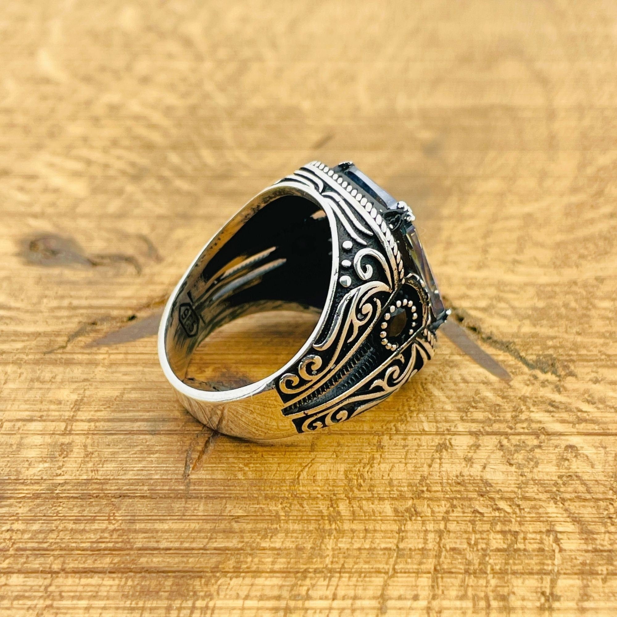 خاتم متعدد الأحجار من الفضة الإسترلينية 925 مزين بالتانزانيت التركي المصنوع يدوياً للرجال