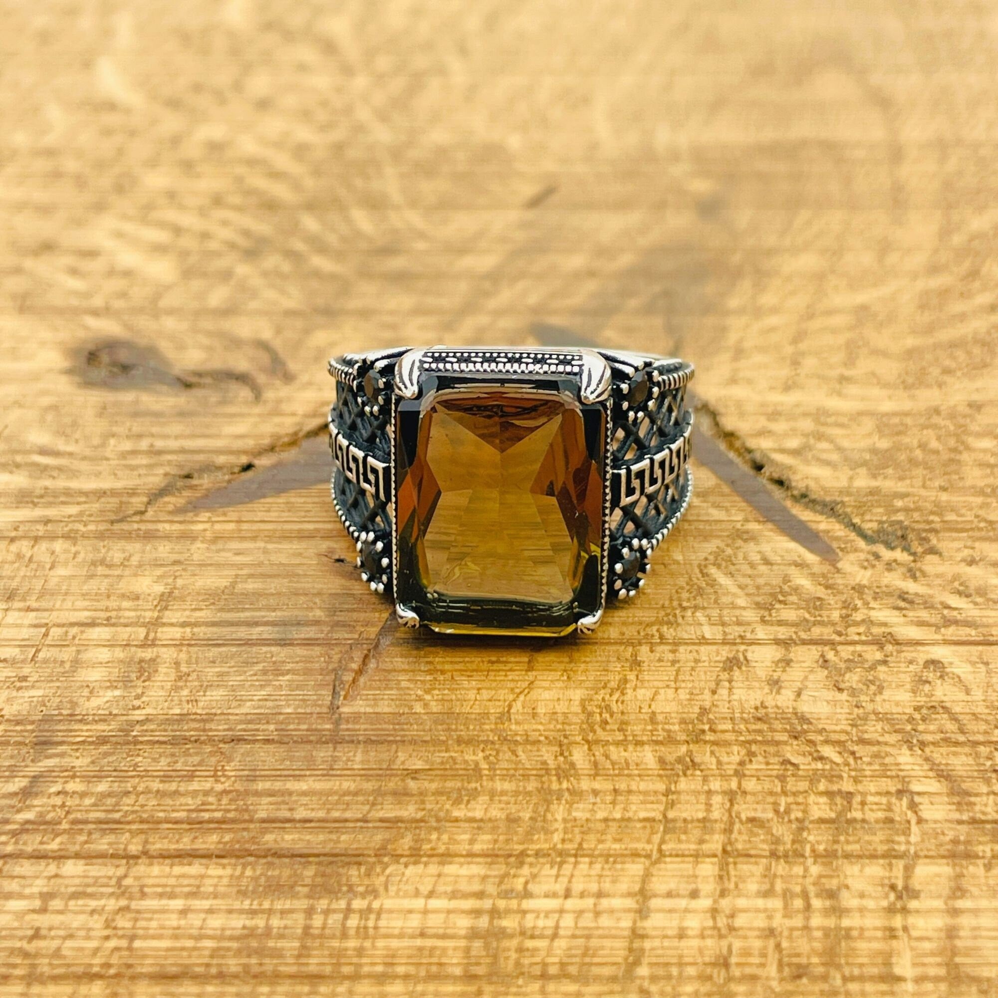 خاتم تركي أصلي مصنوع يدوياً للرجال من الفضة الإسترلينية 925 مع حجر زولتانيت فريد يتغير لونه - مجوهرات بحجر كريم فريد اللون