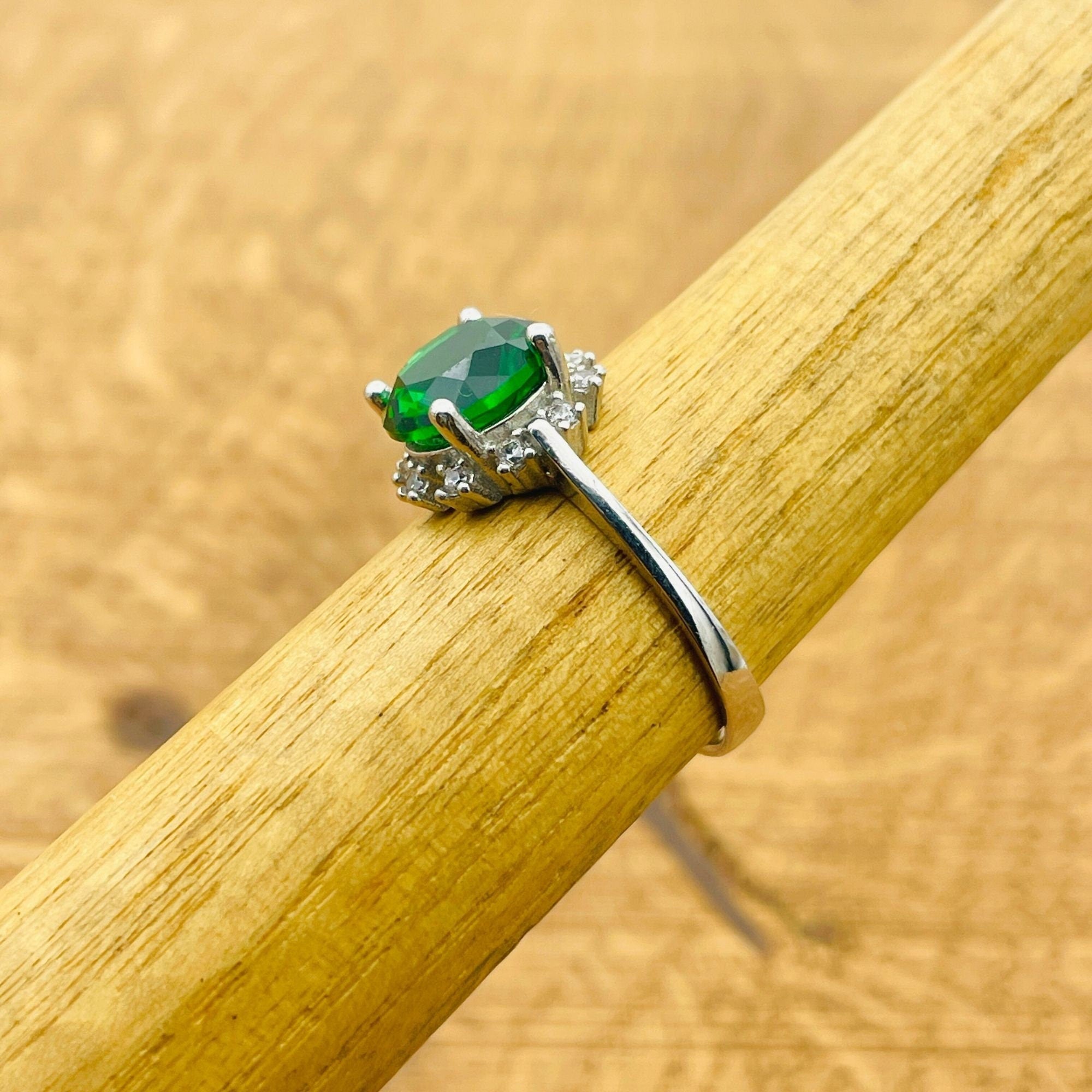 Turkish Handmade Minimalist Emerald Ring - 925 Sterling Silver Green Gemstone Jewelry for Women