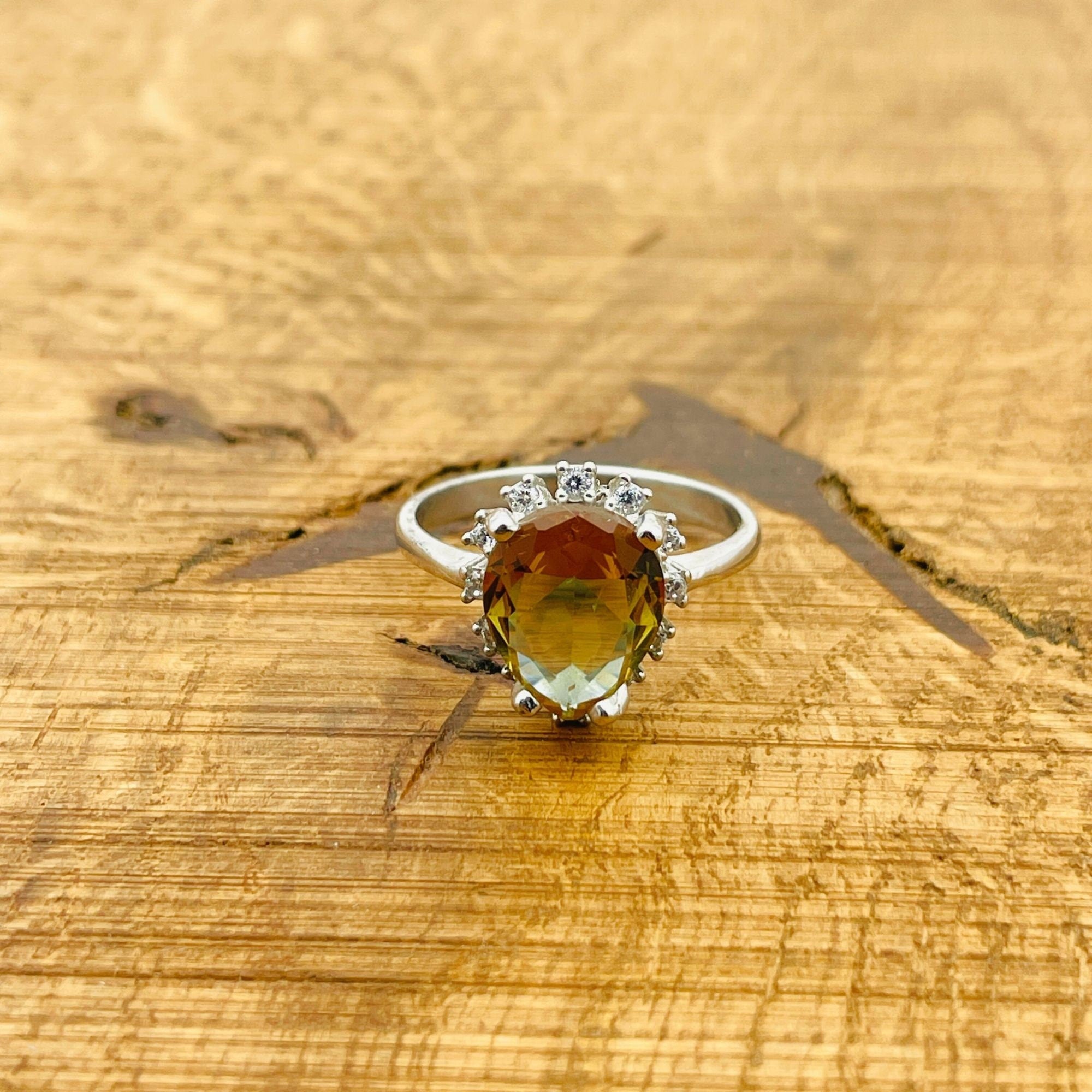 خاتم فضة إسترليني تركي مصنوع يدويًا من الزولتانيت للنساء - حجر كريم يتغير لونه