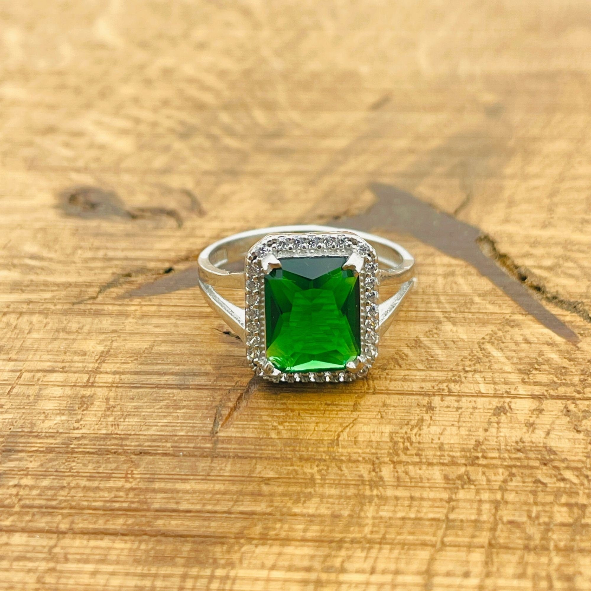 Turkish Handcrafted 925 Sterling Silver Emerald Ring for Women - Minimalist Elegance & Thoughtful Gift