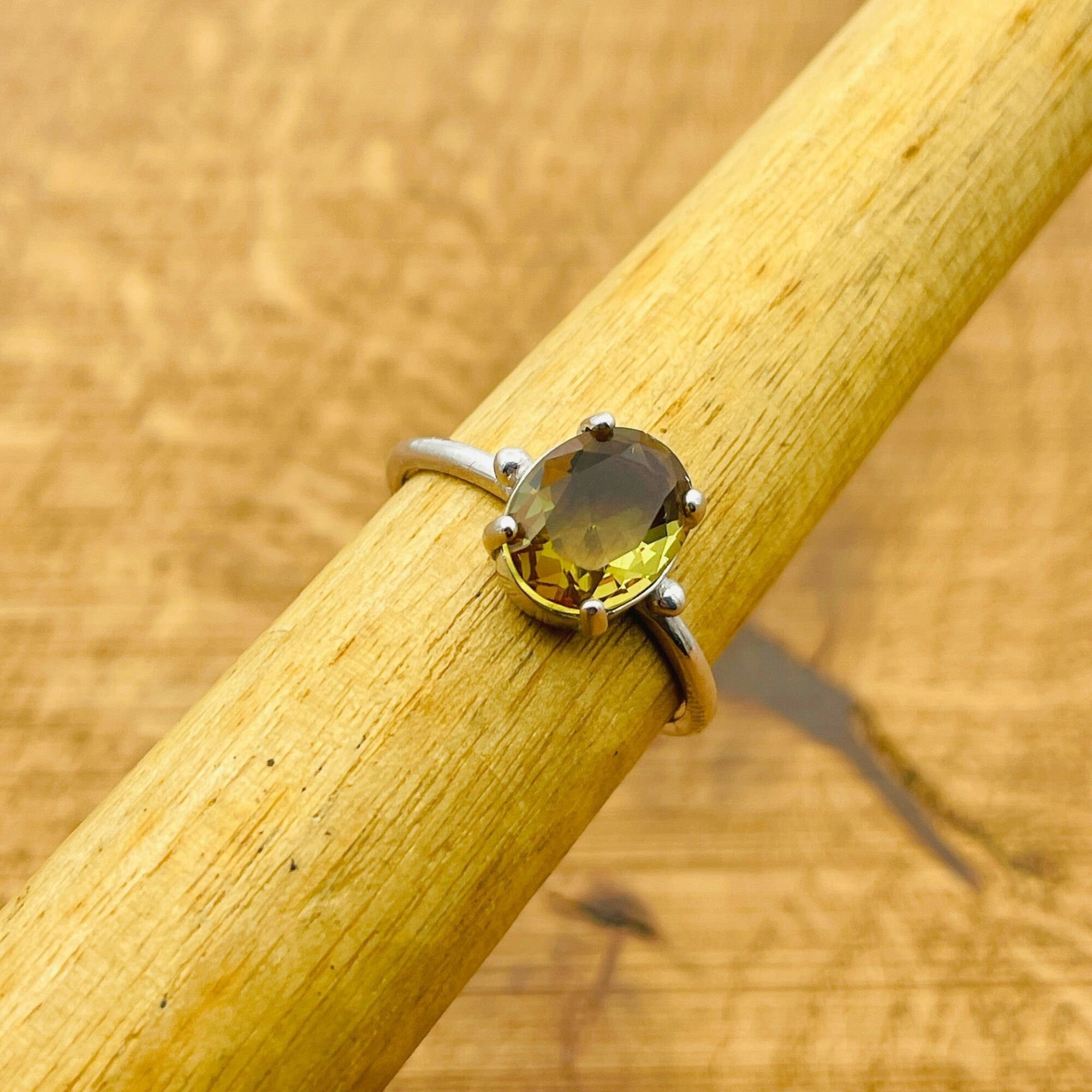 خاتم تركي يدوي الصنع من الفضة الإسترلينية بحجر الزولتانيت للنساء - مجوهرات أنيقة بحجر كريم طبيعي مستدير