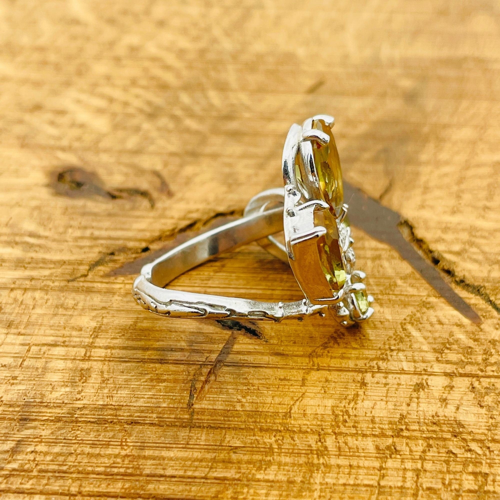 خاتم زولتانيت تركي مصنوع يدويًا | مجوهرات حجر كريم قابلة للتعديل من الفضة الإسترلينية 925 الأصلية