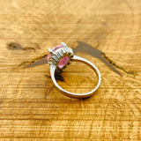 خاتم نسائي يدوي الصنع من الفضة الإسترلينية التركية مع حجر مورغانيت وردي | تصميم دقيق وبسيط