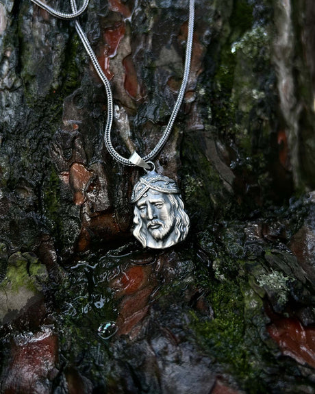 Sterling Silver Jesus Portrait Necklace - Faith-Inspired Design