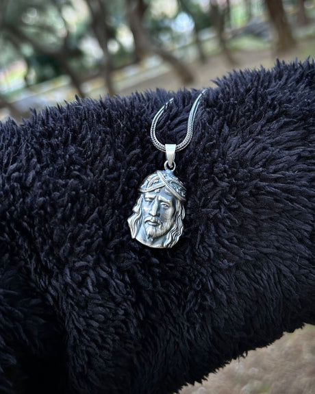 Sterling Silver Jesus Portrait Necklace - Faith-Inspired Design