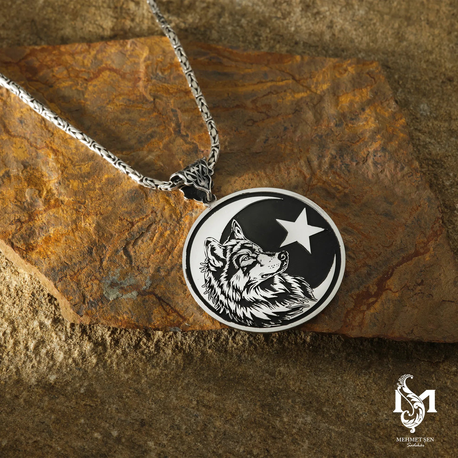 Distinctive Men's Medallion Pendant - Turkic States Heritage Emblem