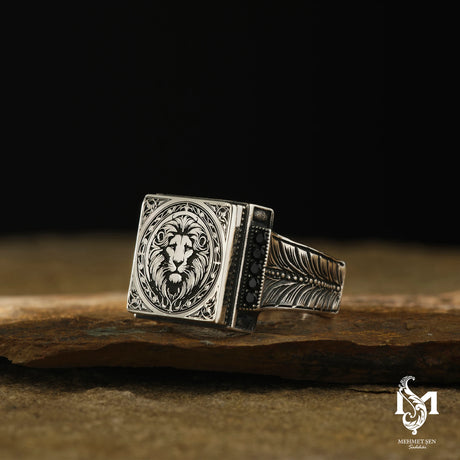 Sterling Silver Men's Ring - Majestic Lion Motif