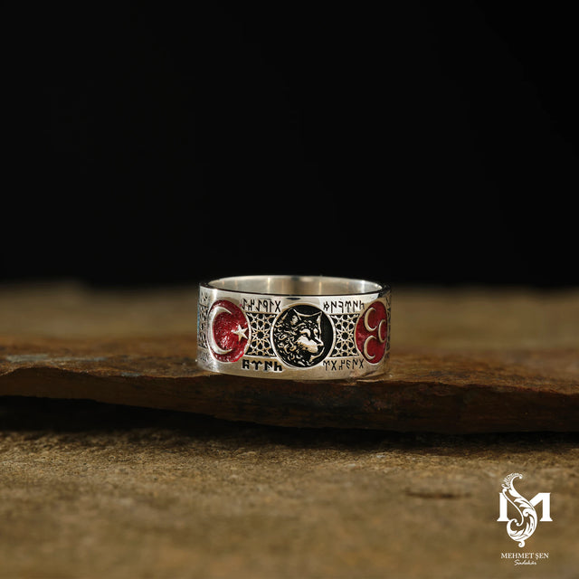 Exquisite Wedding Band - Symbolic Crescent & Star Design