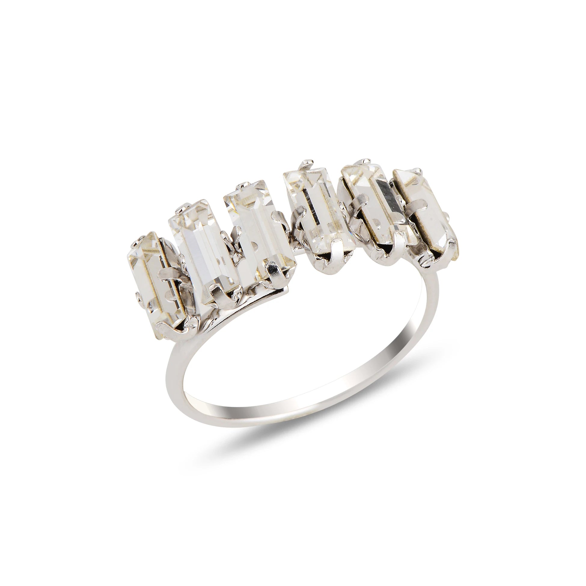 Elegant Baguette Ring - Minimalist Design for Everyday Sparkle