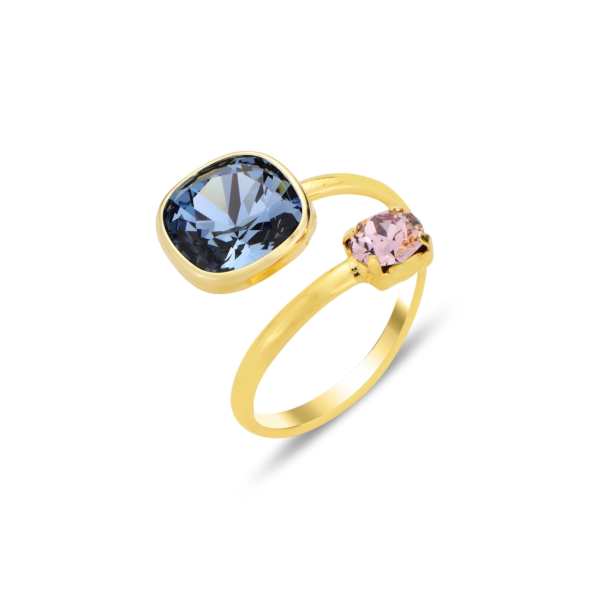 Iris Bloom Ring - Effortlessly Chic & Feminine Design