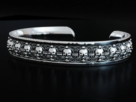 Distinctive Skull Fashion Bracelet