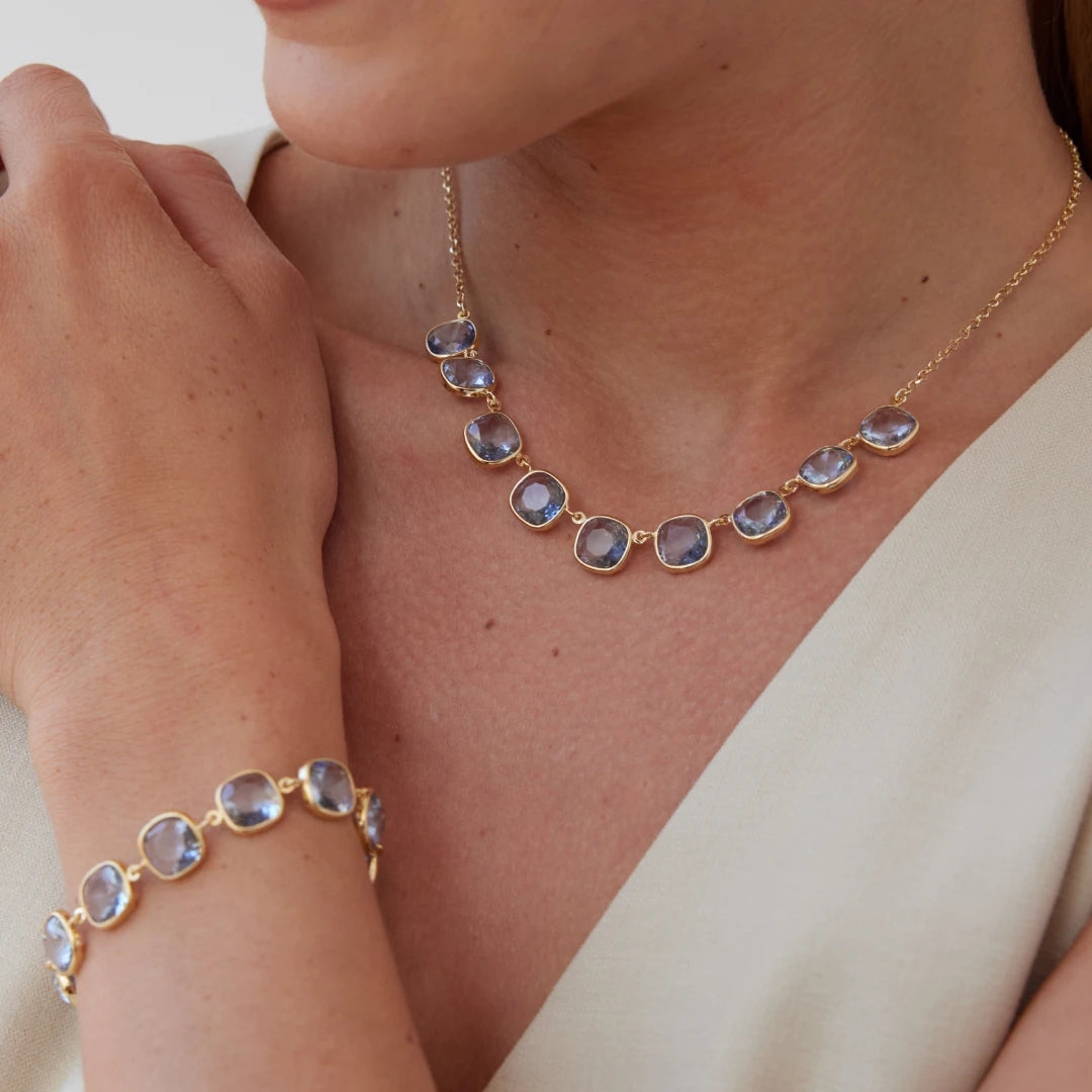 Elegant Sparkling Stone Row Necklace - Delicate Luminous Design