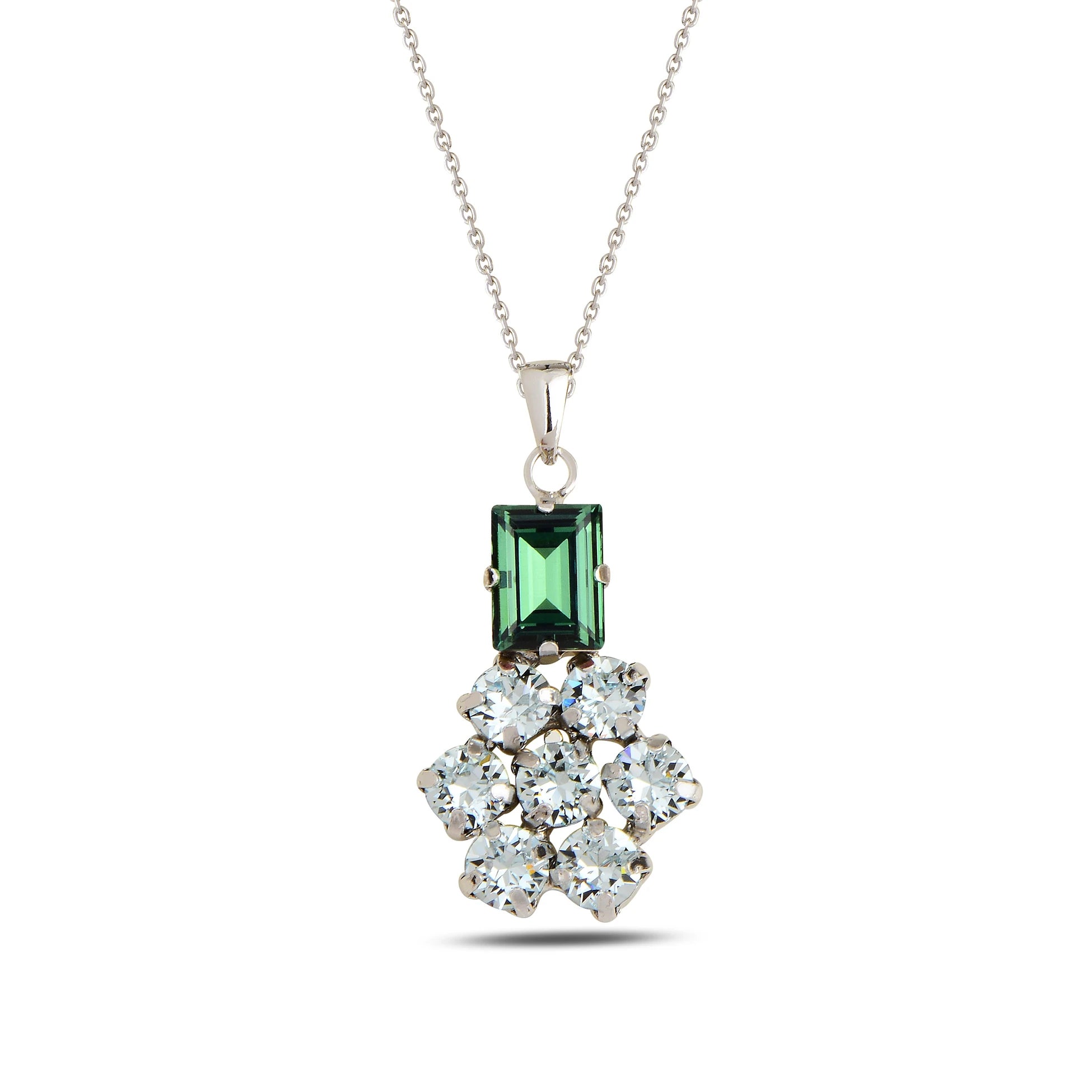 Collier Pendentif Floral Délicat - Élégance Inspirée par la Nature