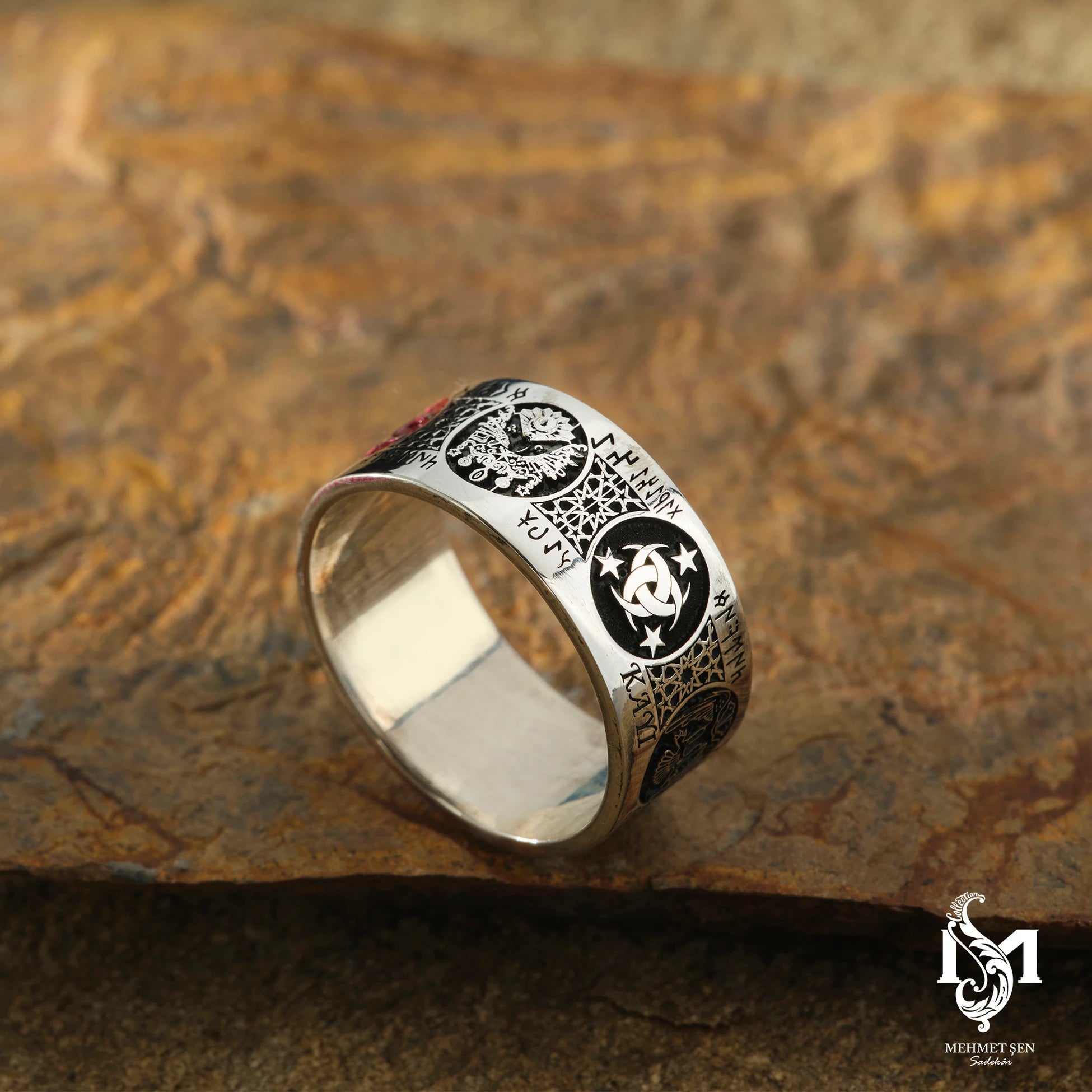 Exquisite Wedding Band - Symbolic Crescent & Star Design