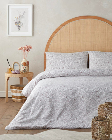 Premium Easy Iron Double Duvet Cover Set   Ivy Blush Design   Purple