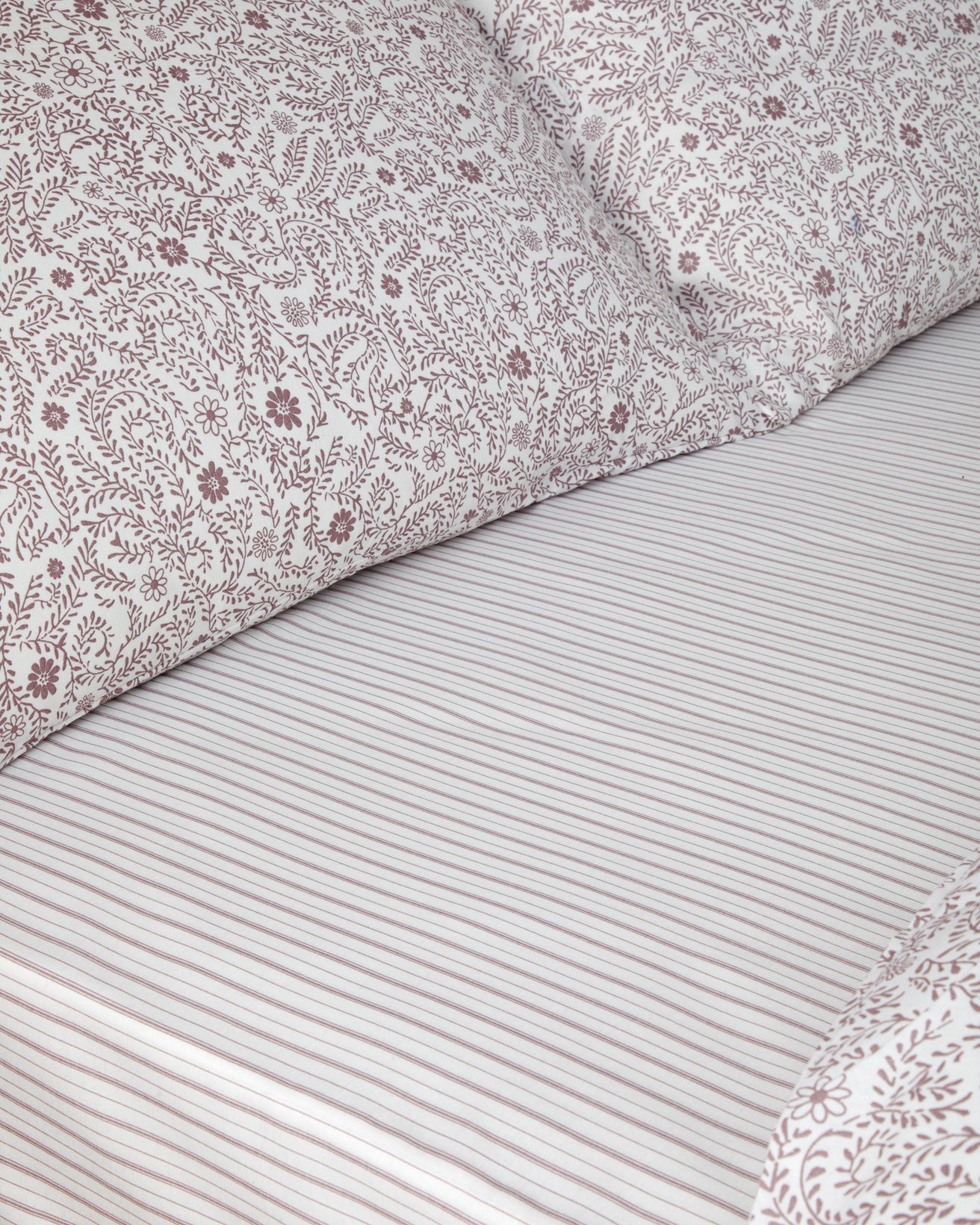Professional Grade Easy Iron Single Duvet Cover Set