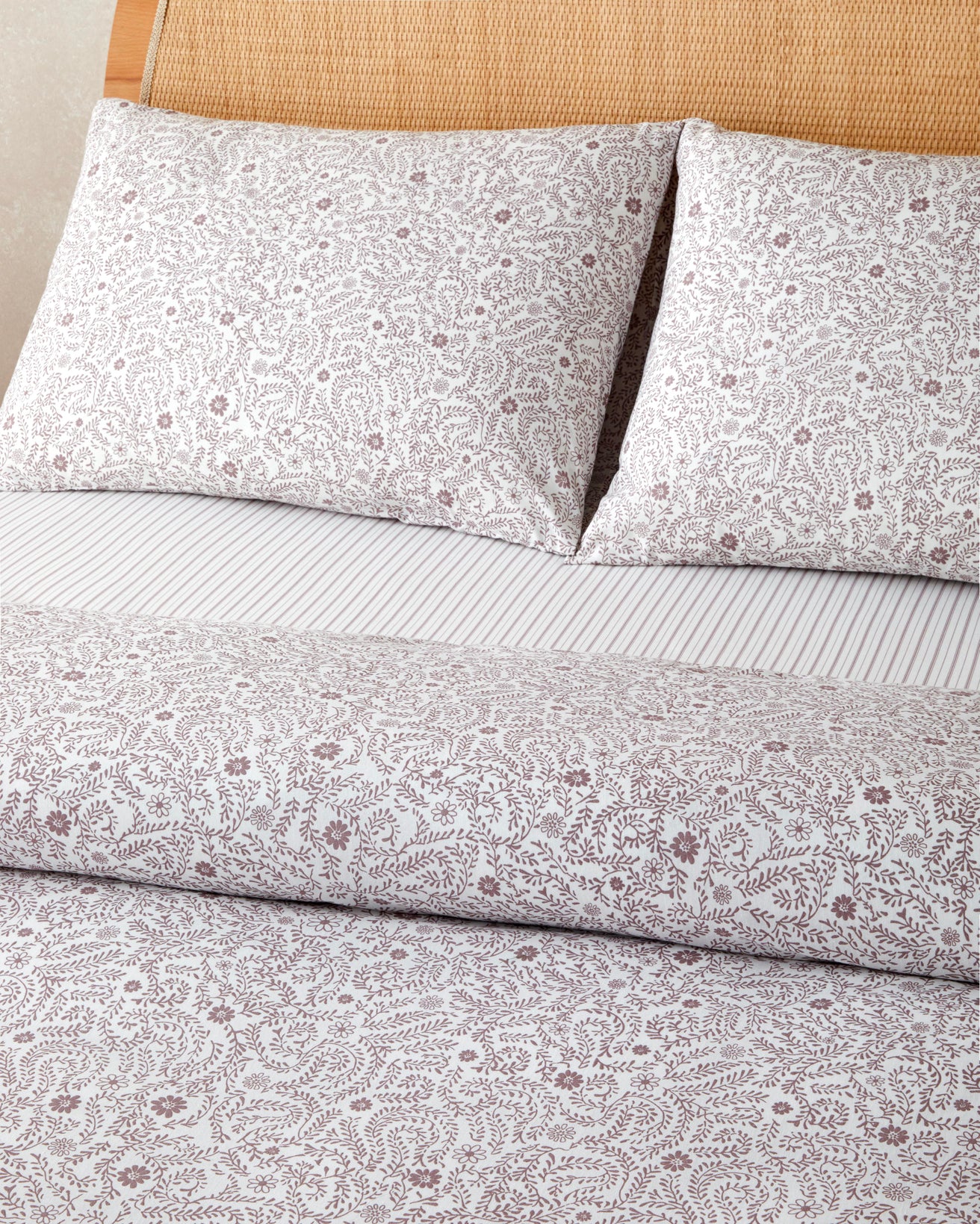 Professional Grade Easy Iron Single Duvet Cover Set