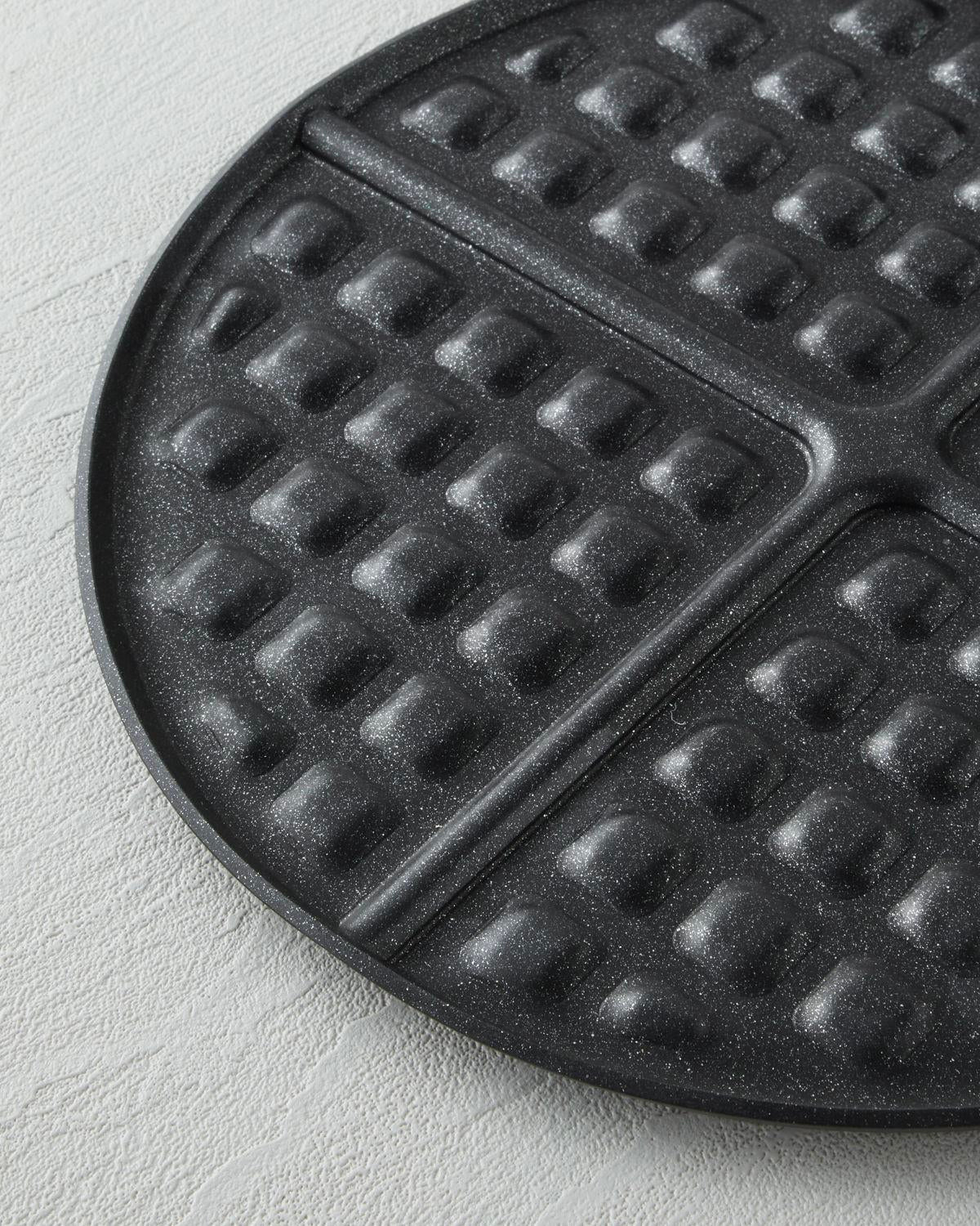 Professional-Grade-Non-Stick-Waffle-Maker-Pan