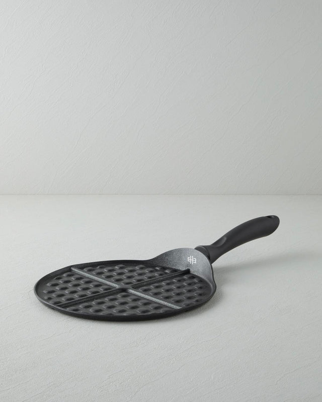 Professional-Grade-Non-Stick-Waffle-Maker-Pan