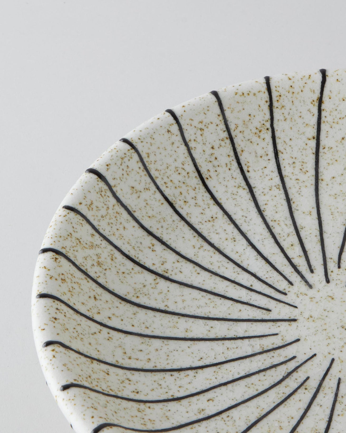 Elegant Decorative Ceramic Vase Cream Finish 12cm