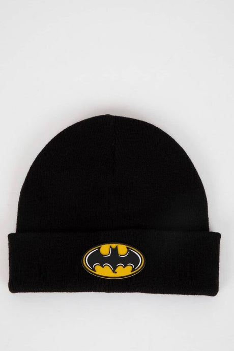 Kids' Black Batman Logo Beanie - Stylish & Warm for 5 - Year - Olds - TryAladdin