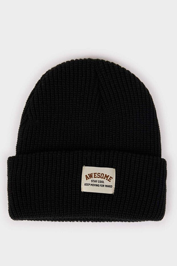 Kids' Knitted Beanie - Warm & Stylish 'Awesome' Label - TryAladdin