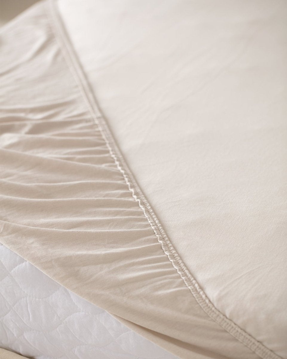King Size Bamboo Fitted Sheet - Ultra Soft & Breathable Bedding - TryAladdin