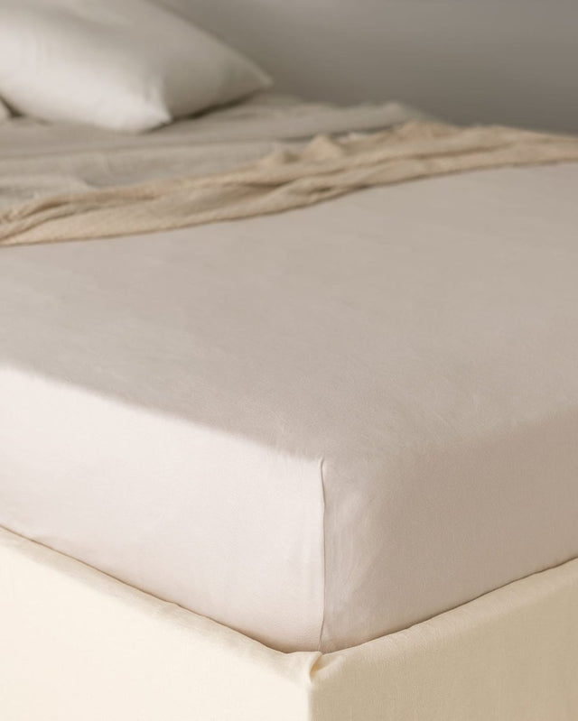 King Size Bamboo Fitted Sheet - Ultra Soft & Breathable Bedding - TryAladdin