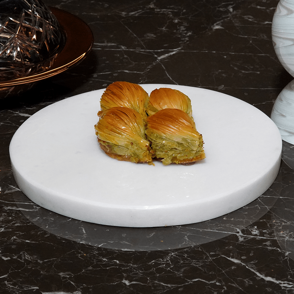 Kocak Gourmet Mussel Shell (Midye Style) Antep Pistachio Baklava - Premium Folded Pastry - 1kg - TryAladdin