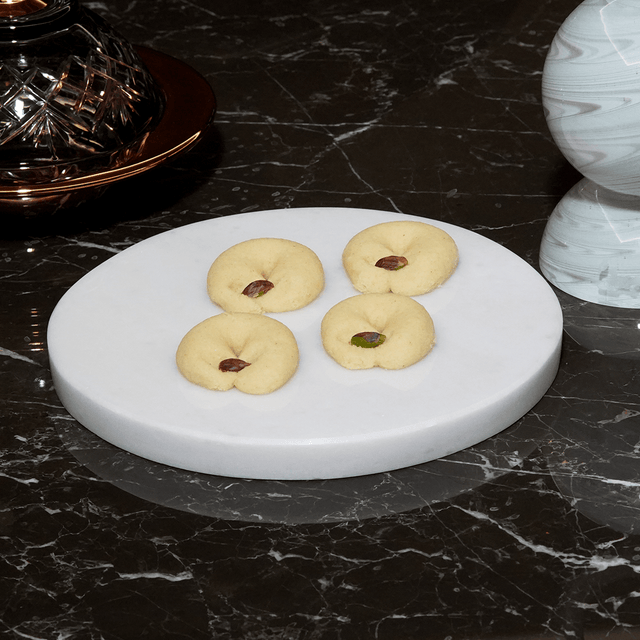 Kocak Premium Plain Butter Cookies Ghorayeba Style - Center Pistachio Accent - 1kg - TryAladdin