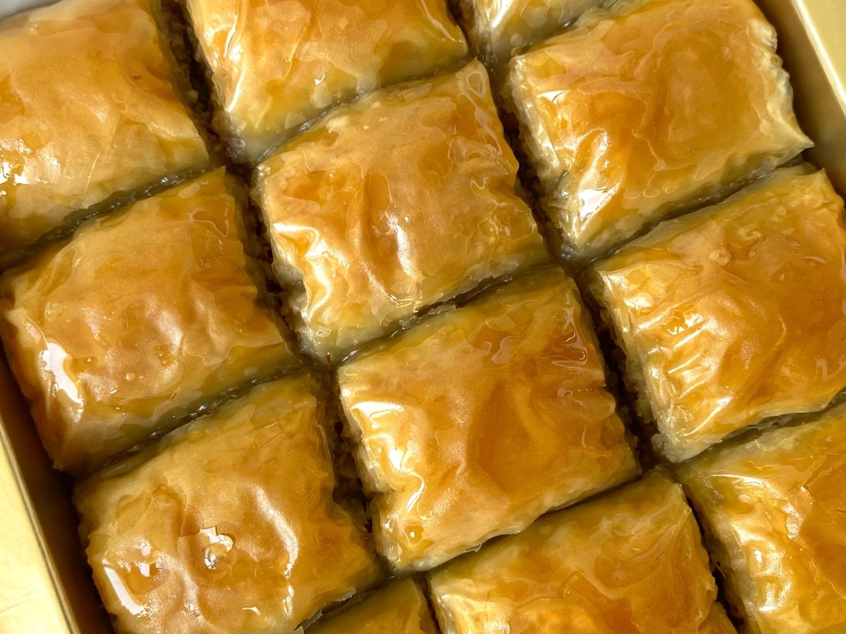 Koskeroglu | Special Prince Walnut Baklava (12 Pieces)