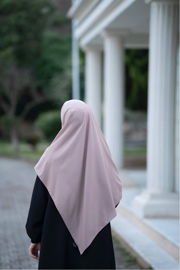 Large Medine Silk Hijab - Breathable & Easy to Style - TryAladdin