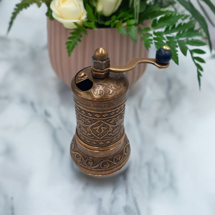 Lavina | Spice/Coffee Grinder Traditional Ottoman Style Copper (10 cm)