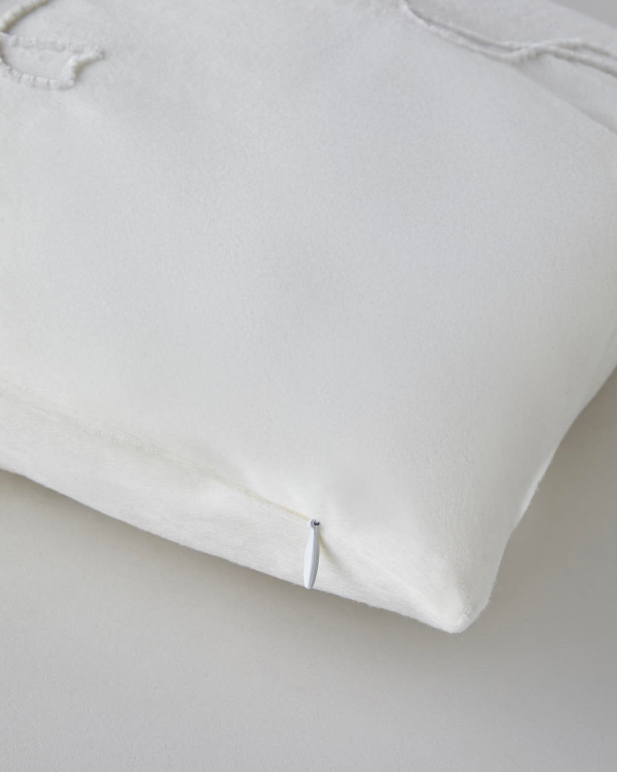 Premium Decorative Pillow   Ecru Filled Cushion   35x55 cm