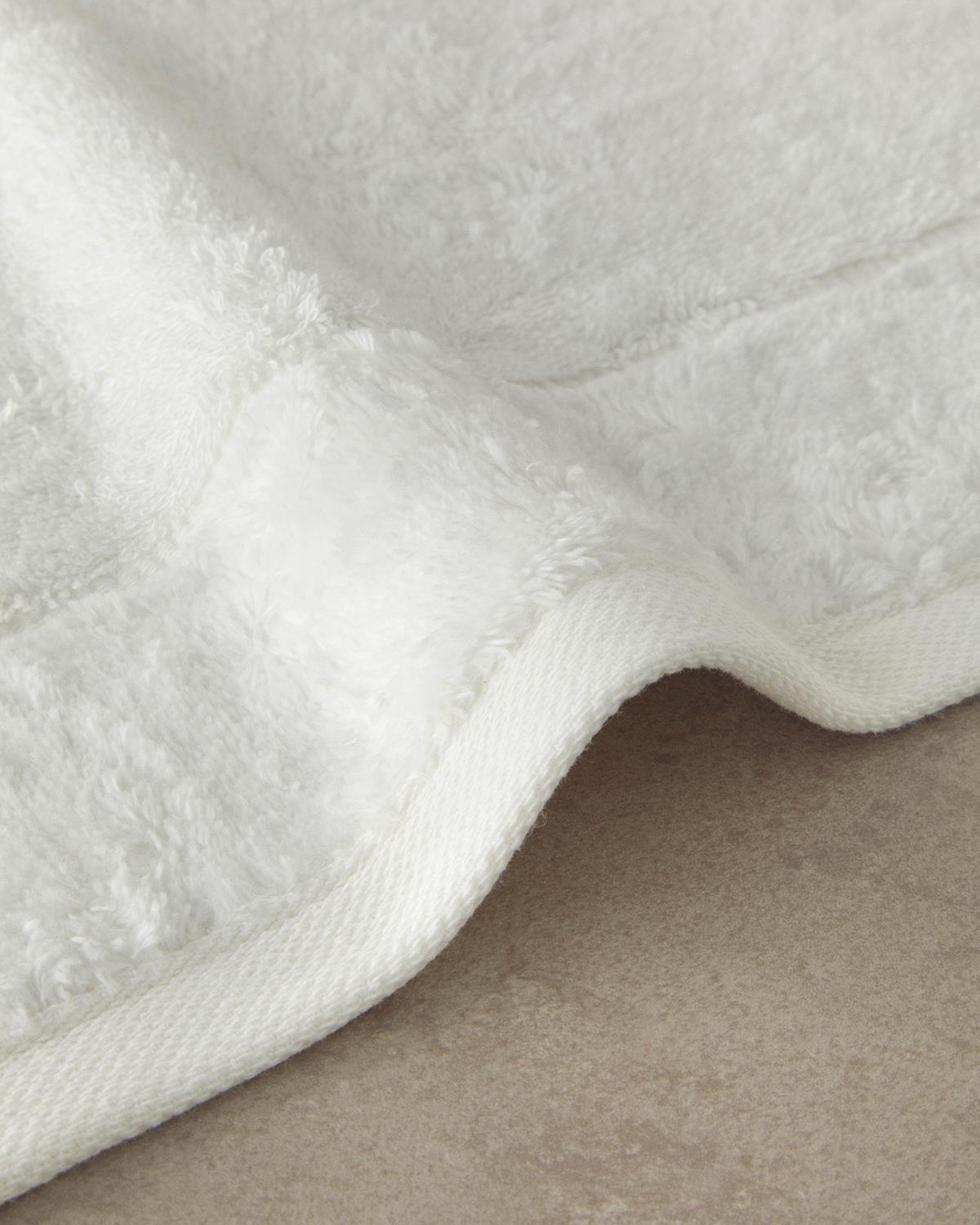 Premium Bamboo Face Towel   Ultra Soft Absorbent Ecru