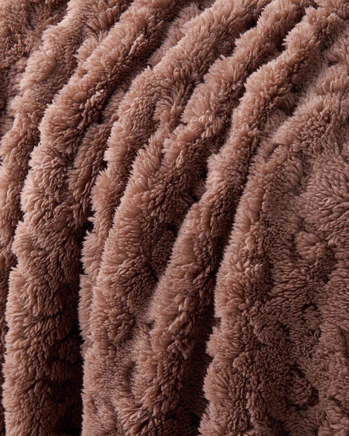 Premium-Jacquard-Wellsoft-TV-Blanket-Leopard-Pattern-Dark-Beige