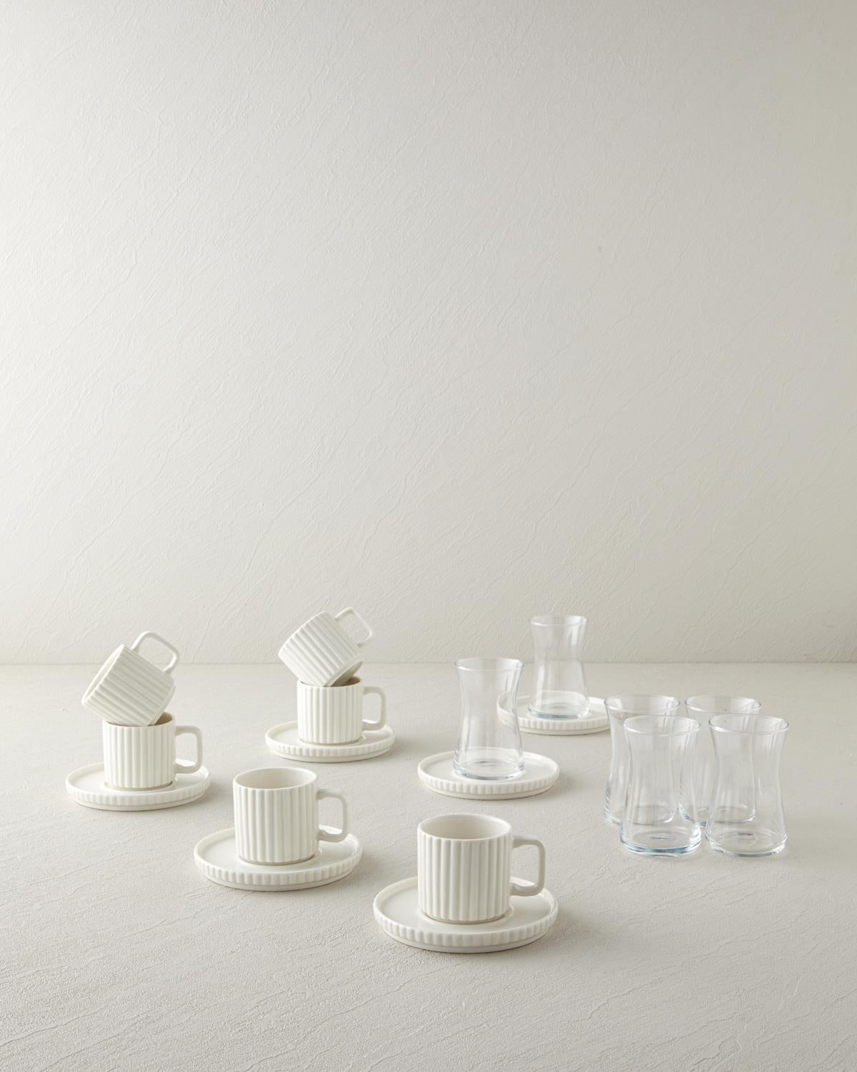 Professional Porcelain 18 Piece Tea Coffee Serving Set White
