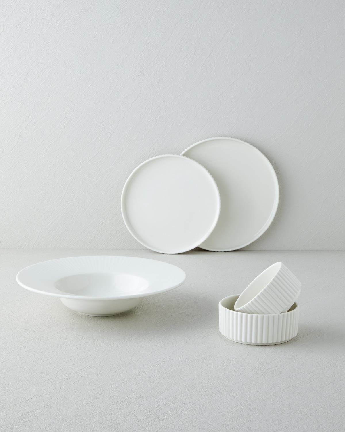 Premium White Porcelain Dessert Plate   Elegant Lunara Collection