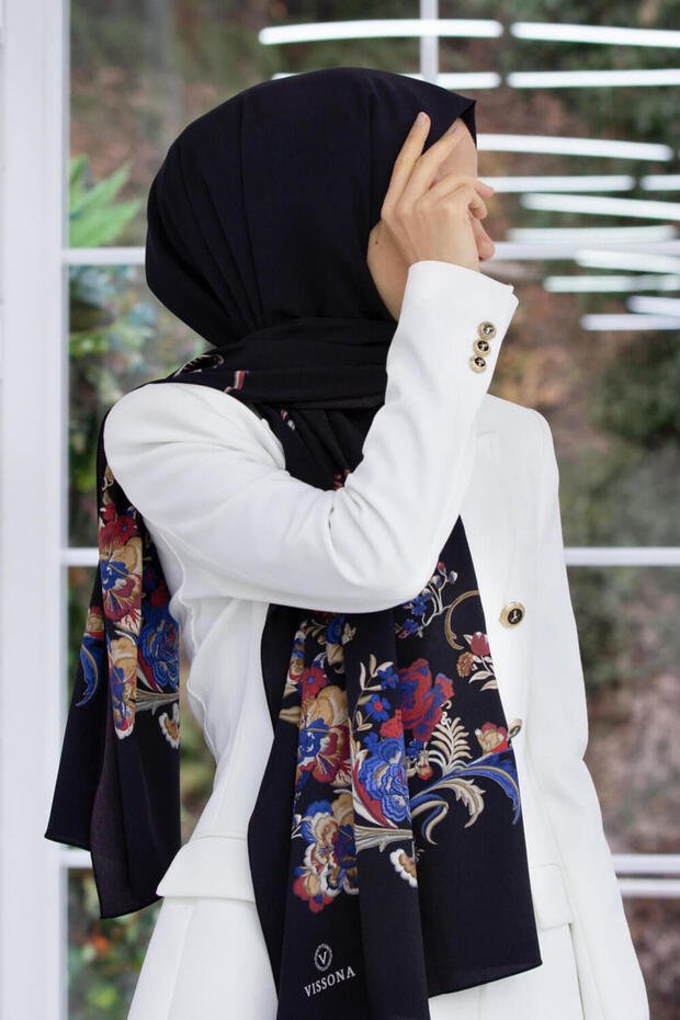 Luxury Medina Silk Shawl - Embroidered Floral - TryAladdin