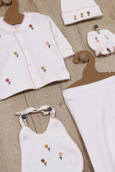 Luxury Rose Embroidered 100% Cotton 5 - Piece Newborn Girl Layette Gift Set - 850g - TryAladdin