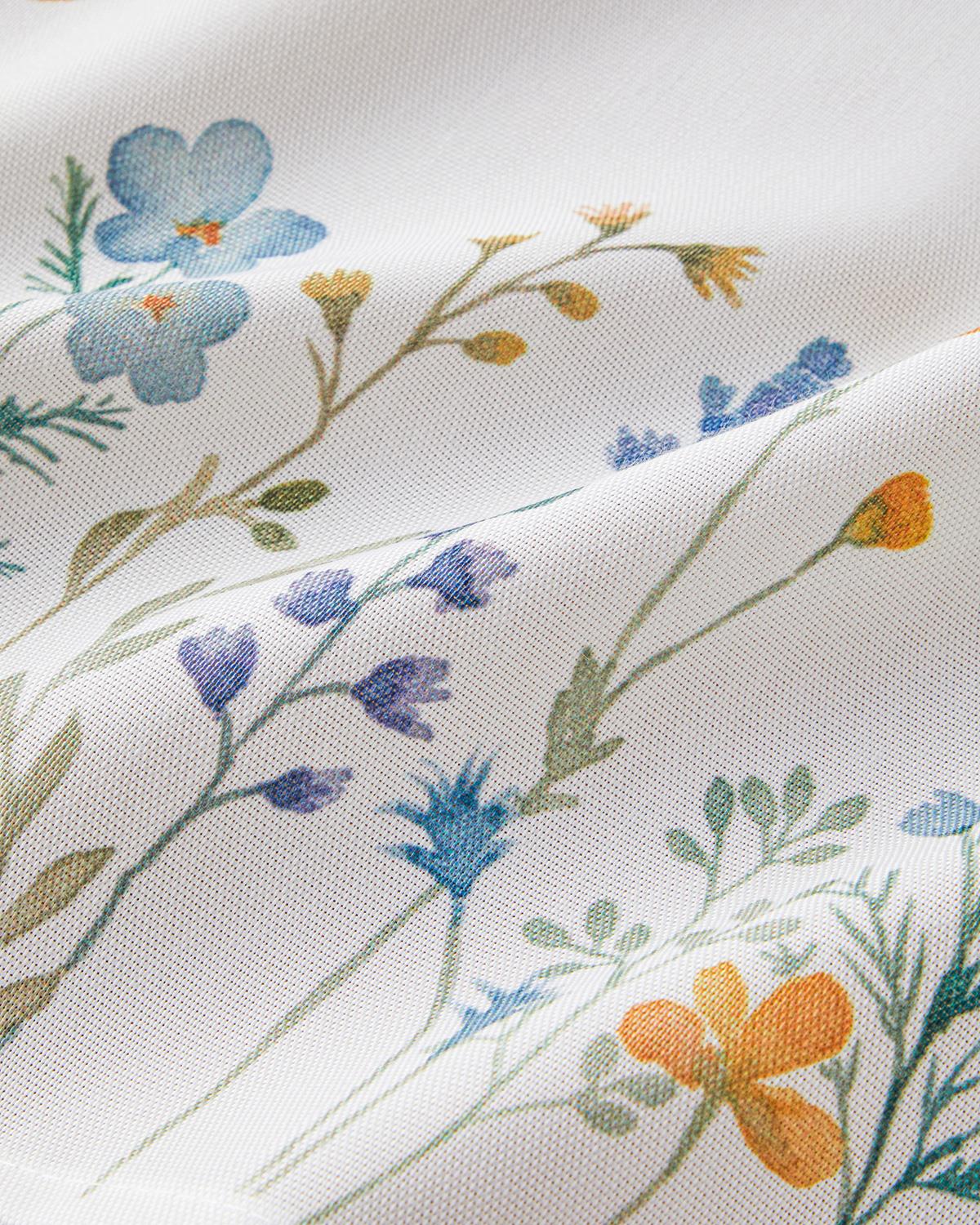 Durable Polyester Tablecloth - Meadow Pattern - White Blue