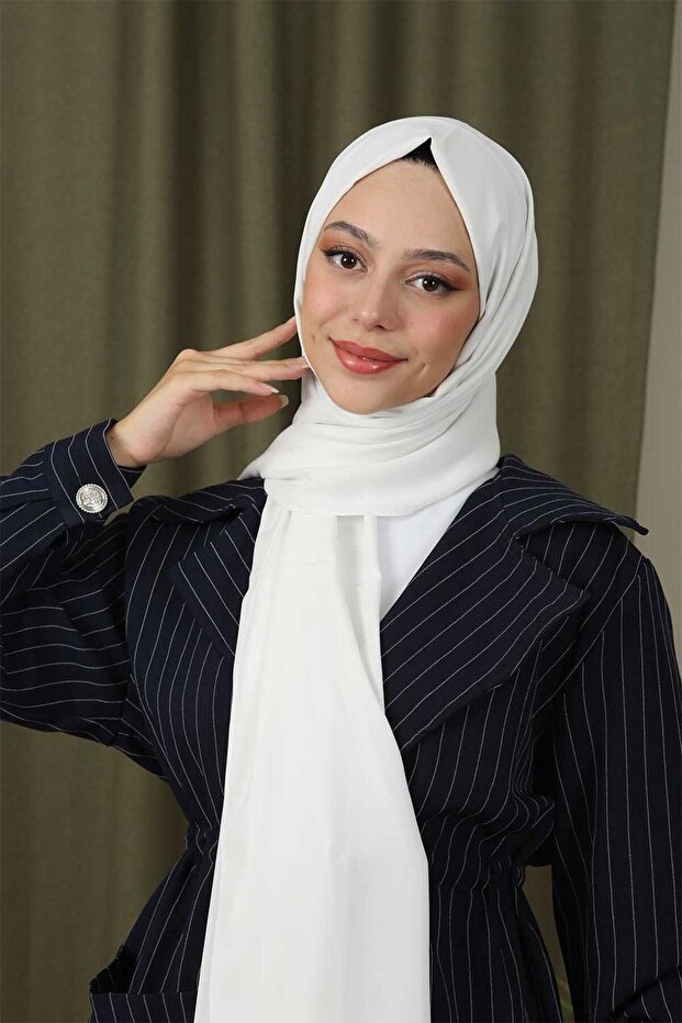 Medina Silk Shawl - White, Wrinkle - Free - TryAladdin