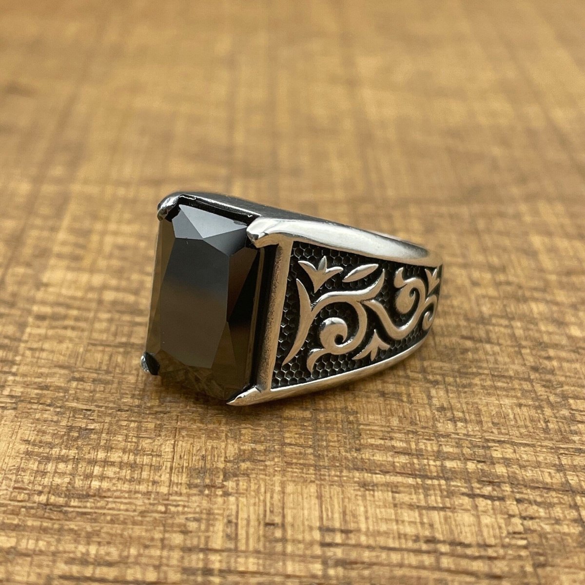 Men's Black Onyx Stone Silver Ring - TryAladdin